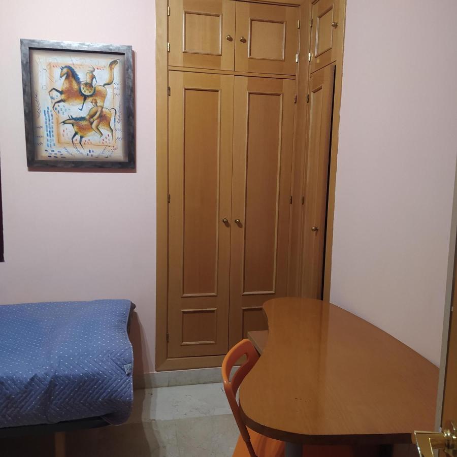 Edificio Trovador Appartement Sevilla Buitenkant foto